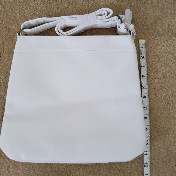 Beauty Brand white purse - Picture 5 of 8